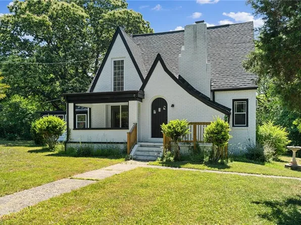 2641 Belews Creek Rd, Winston Salem, NC 27101
