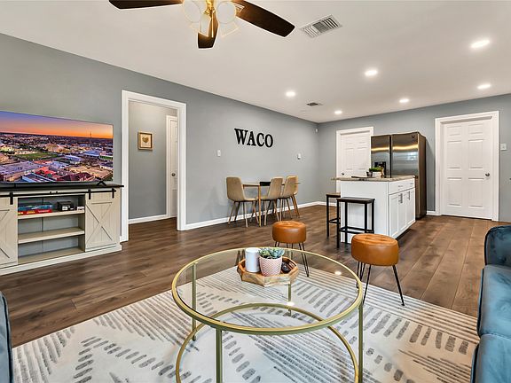 5th image of 3508 N 23rd St