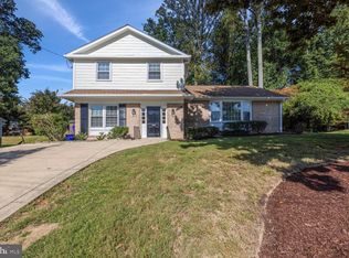 11810 Coldstream Dr, Rockville, MD 20854