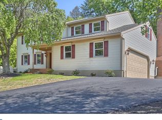 131 Park Place Dr, Sinking Spring, PA 19608