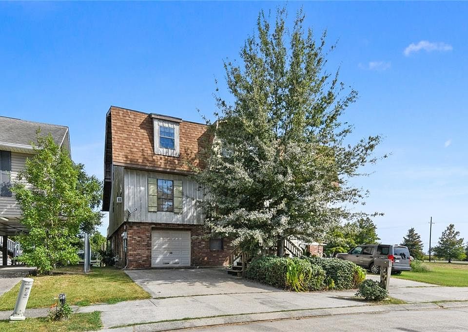 1st image of 4232 San Remo St