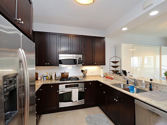 4th image of 600 N Lake Shore Dr APT 1209
