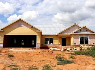 37 Justice Dr, Fort Mitchell, AL 36856