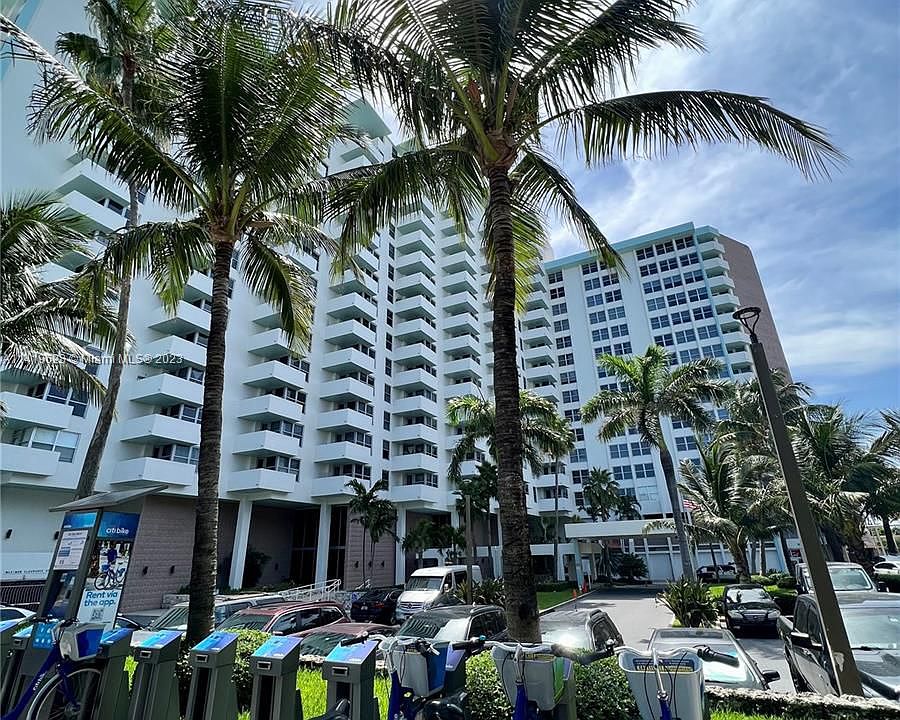 1st image of 2899 Collins Ave APT 1402