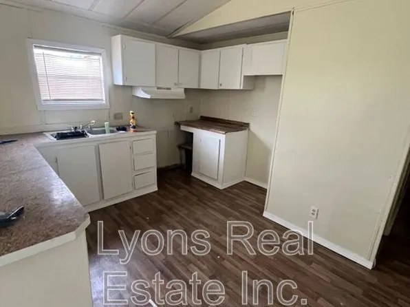 228 E Grow St #7, Colquitt, GA 39837