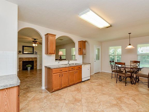 3rd image of 24803 Cobble Canyon Ln