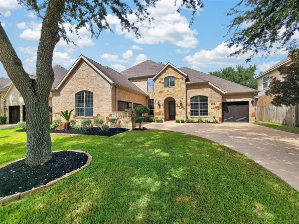 6911 Gossamer Ln, Sugar Land, TX 77479