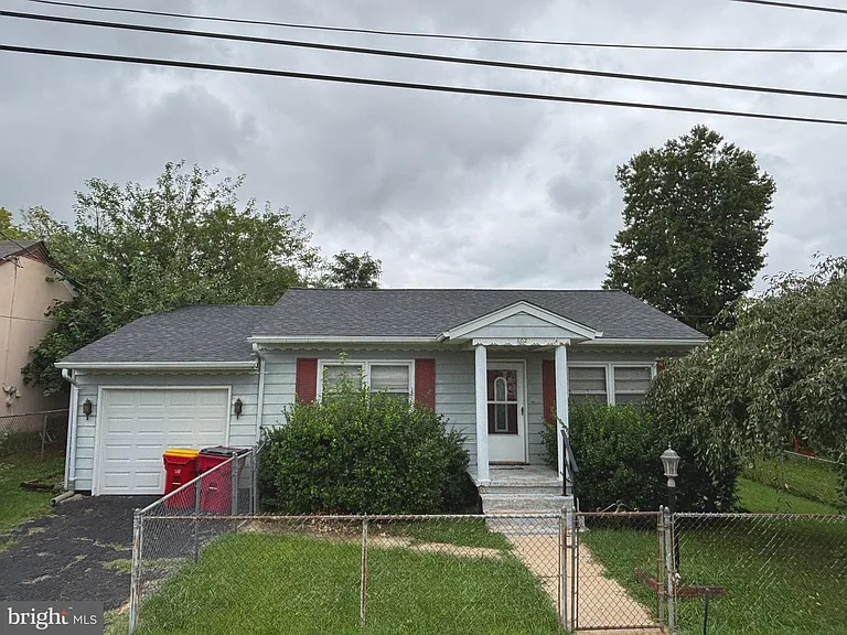 602 N Marshall St — Photo 1