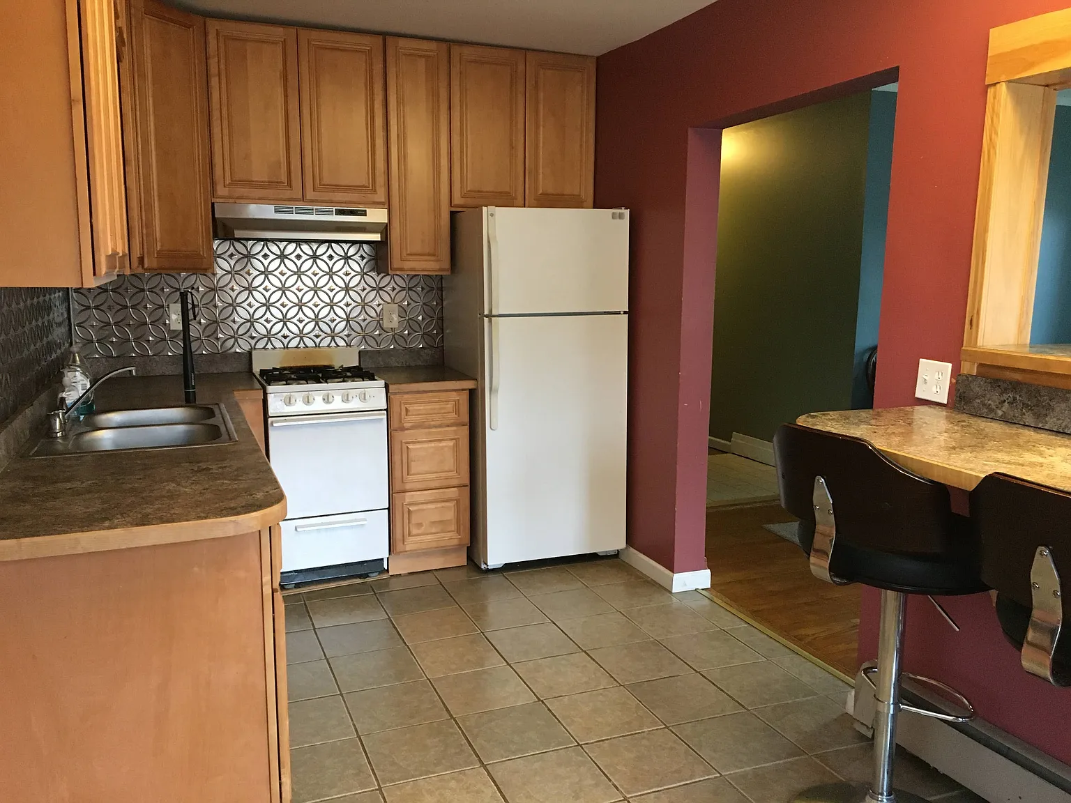 4 bed, $3,100 — Photo 2