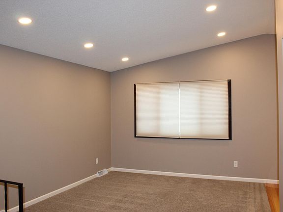 5th image of 1319 Sunny Ln