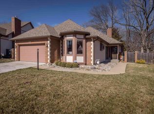 2304 SW Brookhaven Ln, Topeka, KS 66614