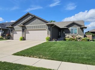 8700 W Stoney Creek St, Sioux Falls, SD 57106