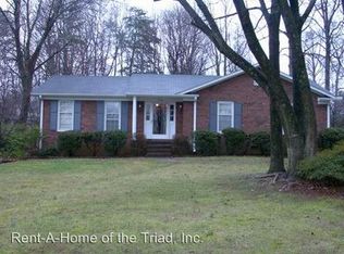 908 King George Dr, Greensboro, NC 27410