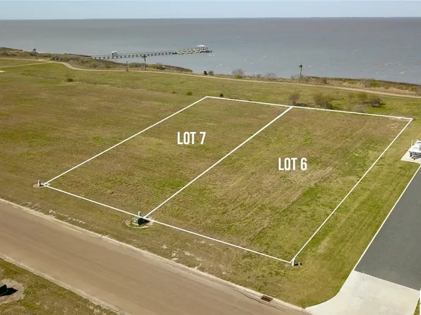 6 & 7 Bay Club Dr, Seadrift, TX 77983