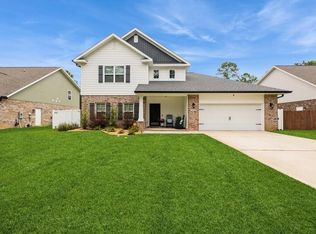 9608 Creets Landing Dr, Navarre, FL 32566