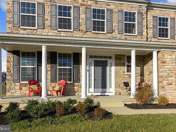 4th image of 50 Stone Oak Pl