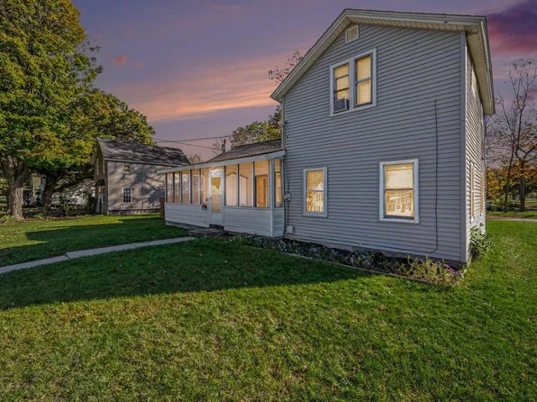 423 S Farmer St, Otsego, MI 49078