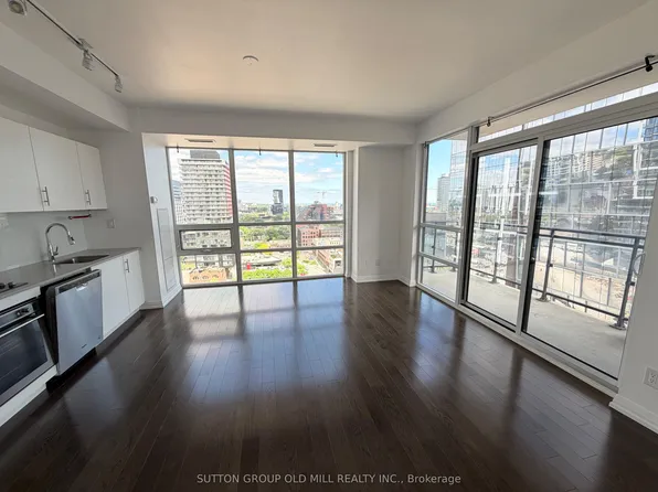 460 Adelaide St E #1928, Toronto, ON M5A 0E7