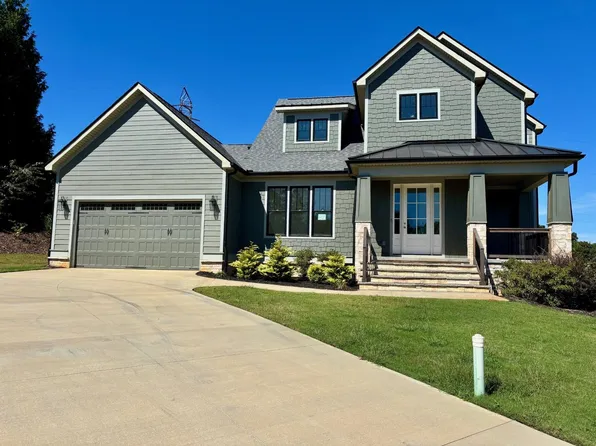 812 Batten Cottage Ct, Boiling Springs, SC 29316