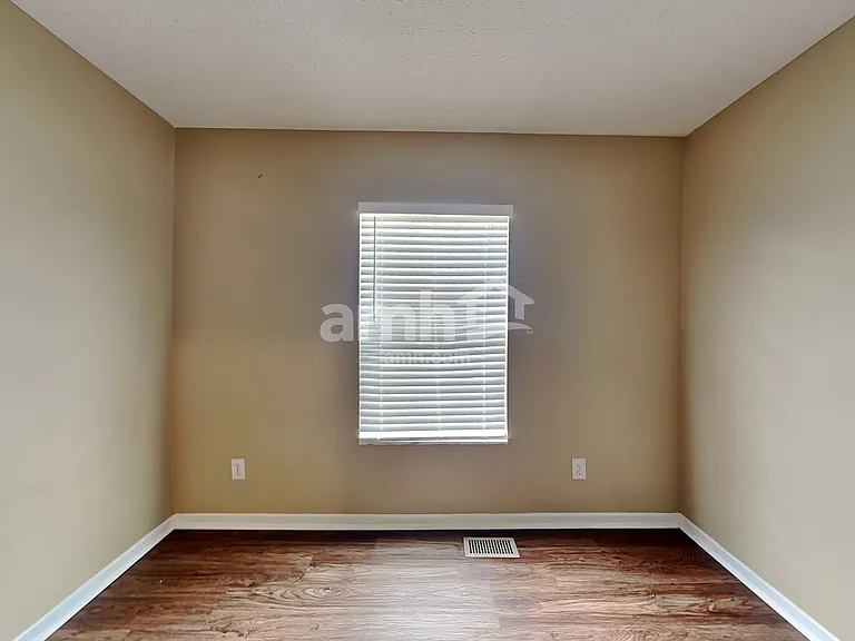 665 Norfolk Sq N — Photo 14