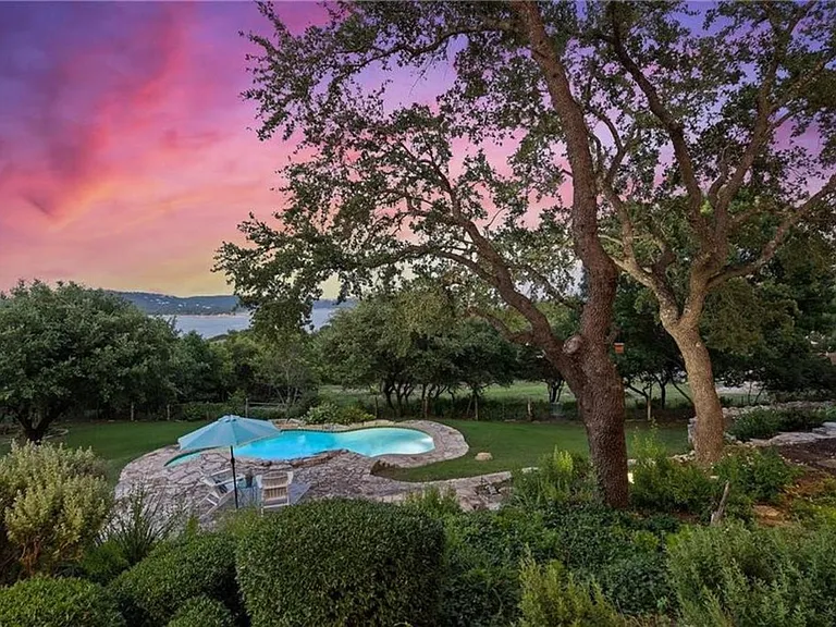 5224 McCormick Mountain Dr — Photo 3