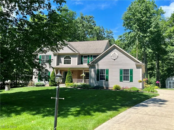 549 Deep Woods Dr, Aurora, OH 44202