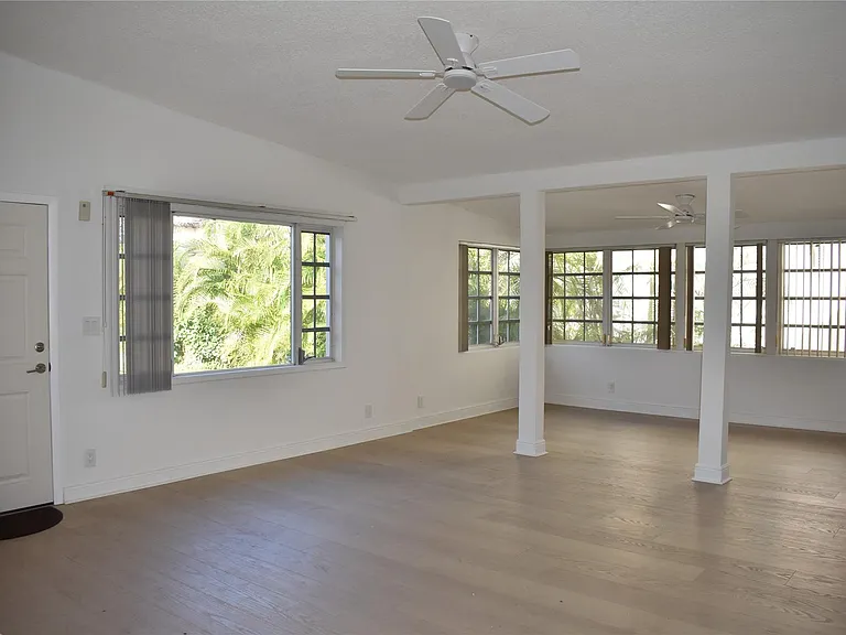 816 SE 6th Ct — Photo 5