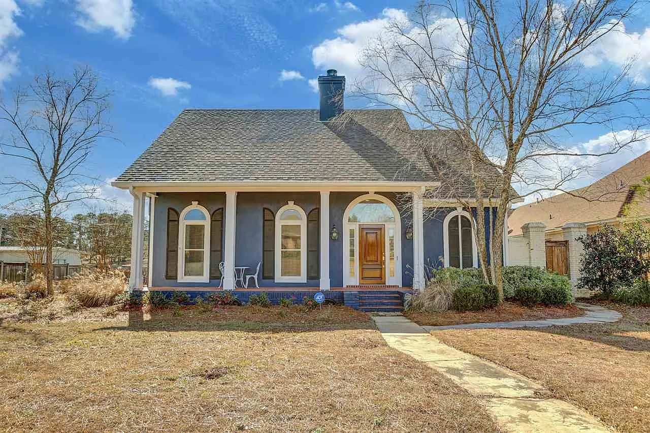 1409 Windrose Dr photo 1