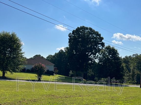 3rd image of 128 Comanche Way