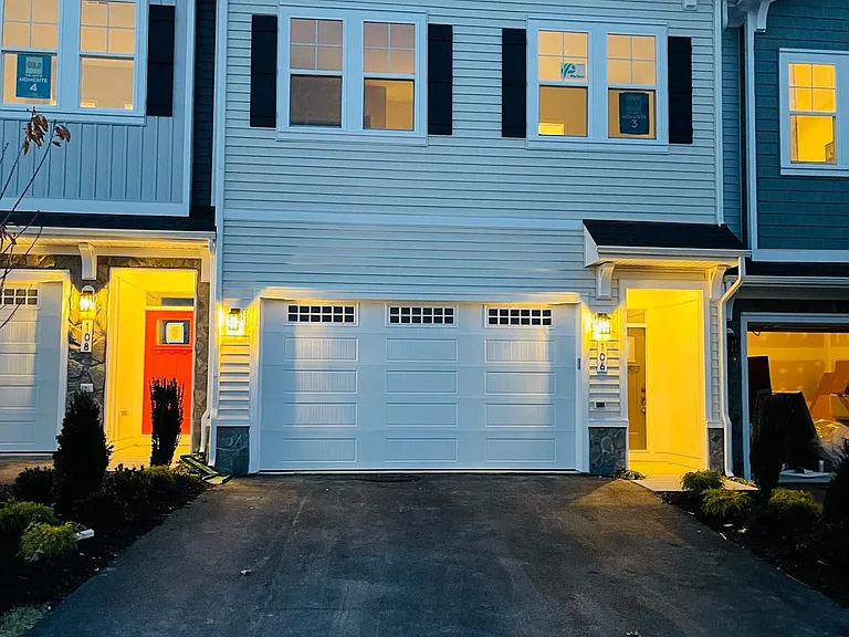 106 Choke Cherry Ct — Photo 2