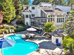 24325 126th Ave, Maple Ridge, BC V4R1M2