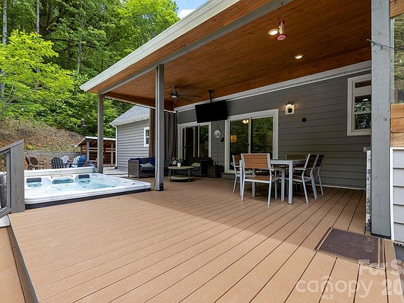 4th image of 311 Charming Ln