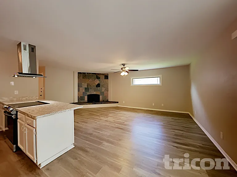 416 Forestwood Dr — Photo 4