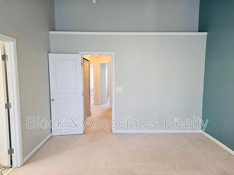 124 Braeside Ct — Photo 25