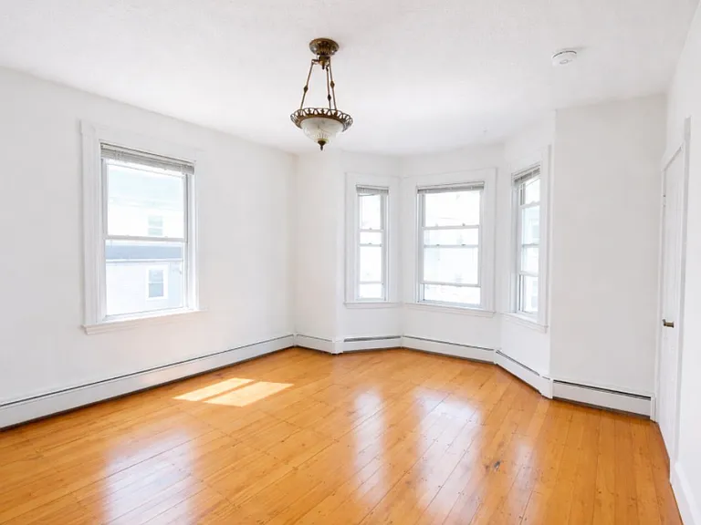 22 Armstrong St #2 — Photo 2