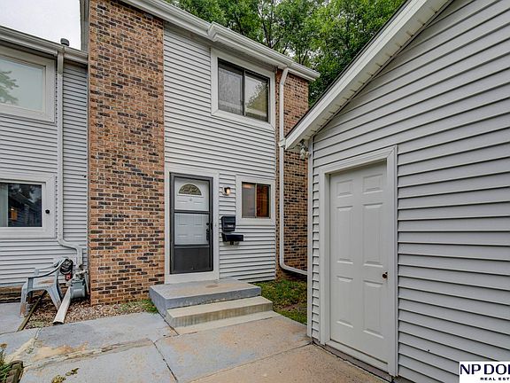 3rd image of 7602 S 87th St