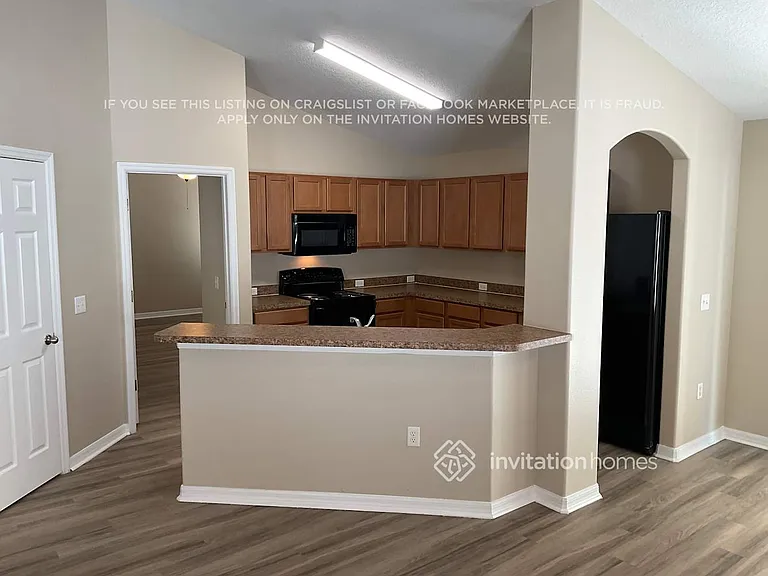3482 Heath Dr — Photo 6
