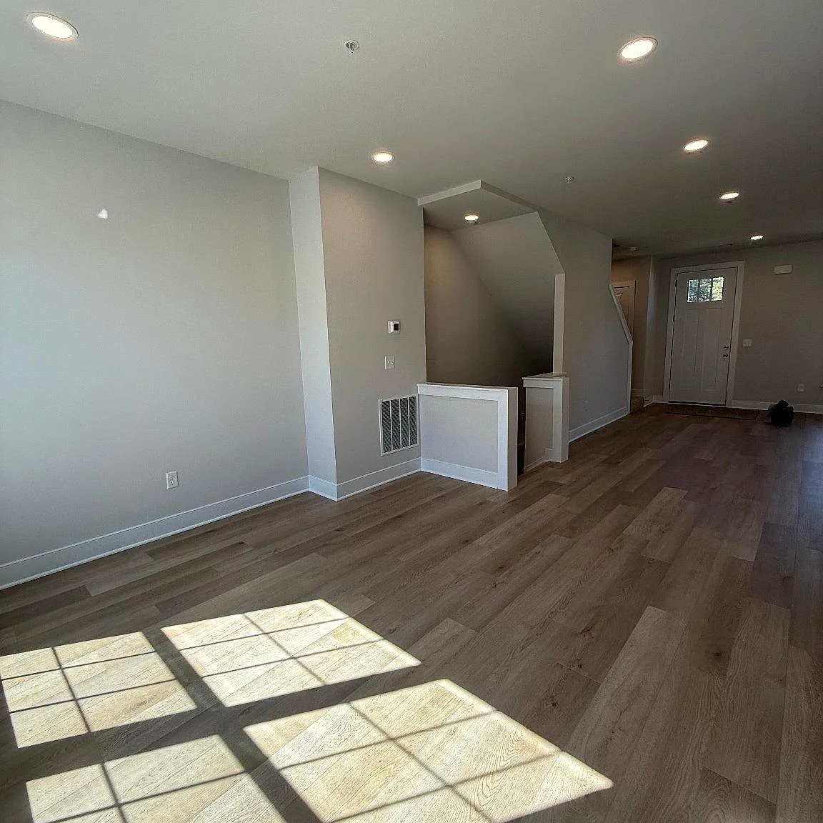 3 bed, 2.5 bath, 1795 sqft, $2,595 — Photo 4