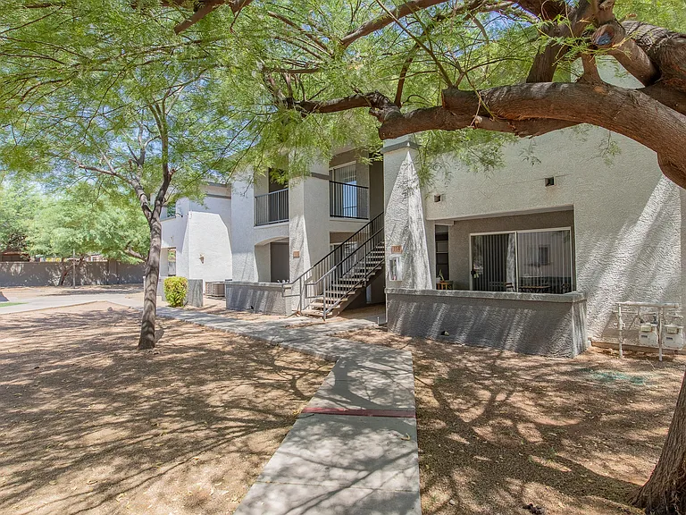 Agave Court — Photo 14