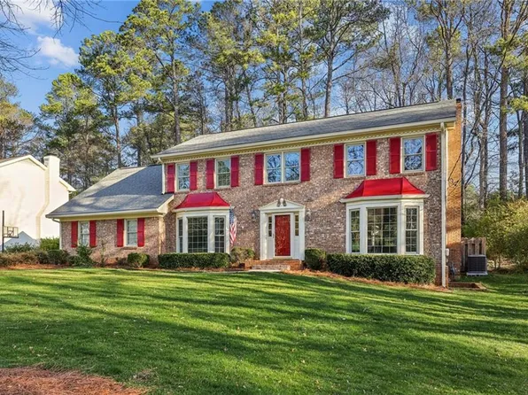 1334 Wyntercreek Ln, Atlanta, GA 30338