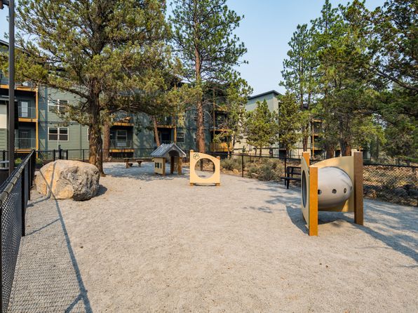 2528 NW Campus Village Way #1001