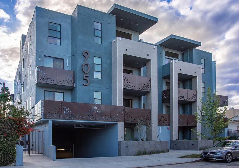 905 Wilcox Ave #302 — Photo 47