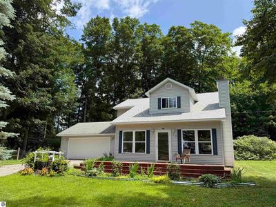 4972 NE East Shore Dr, Kalkaska, MI, 49646