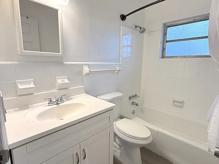 29 E Spruce St — Photo 8
