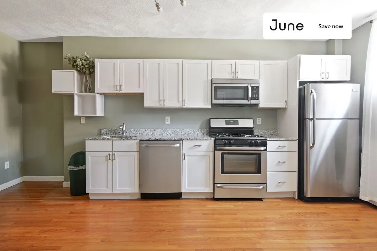1 bedroom in North End on a flexible lease #474 — Photo 3