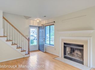 1013 Amber Ridge Rd, Charlottesville, VA 22901