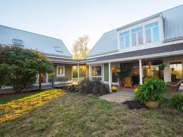 1959 Carpenter Pike, Versailles, KY 40383