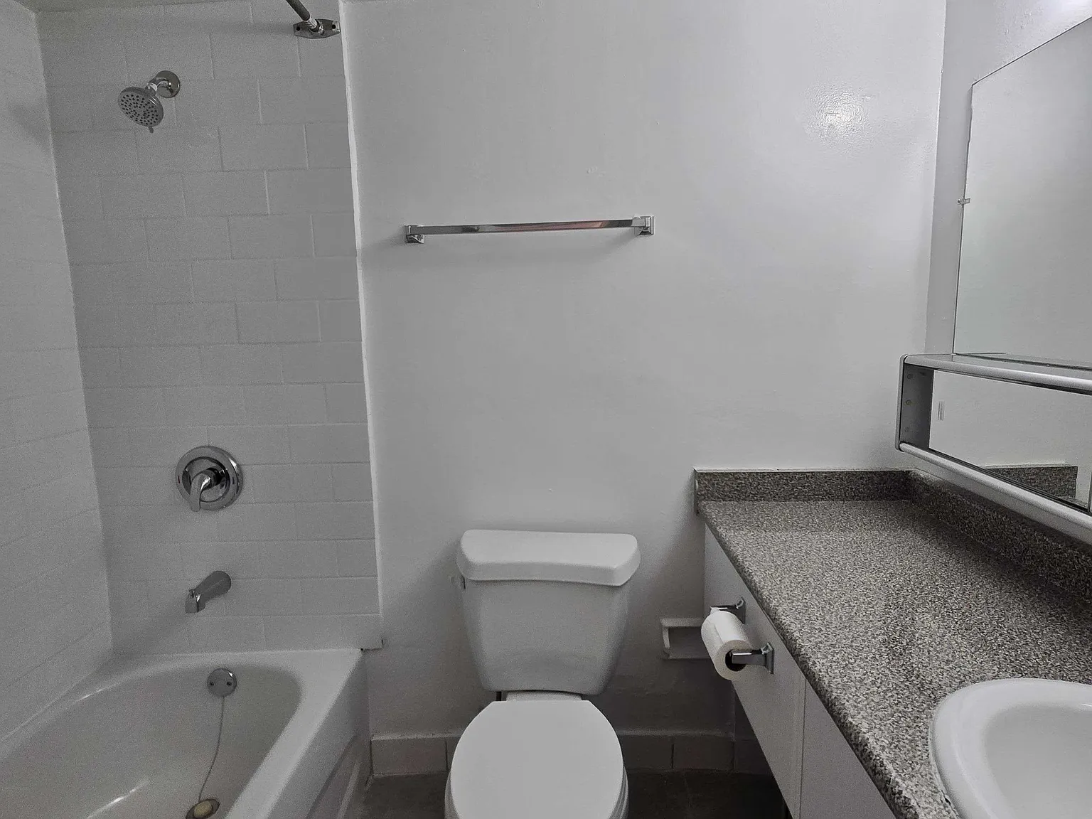 2 bed, $2,150 — Photo 3