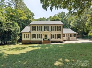 3318 Ironwood Dr, Matthews, NC 28104