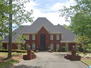 100 Vick Cir, Trussville, AL 35173